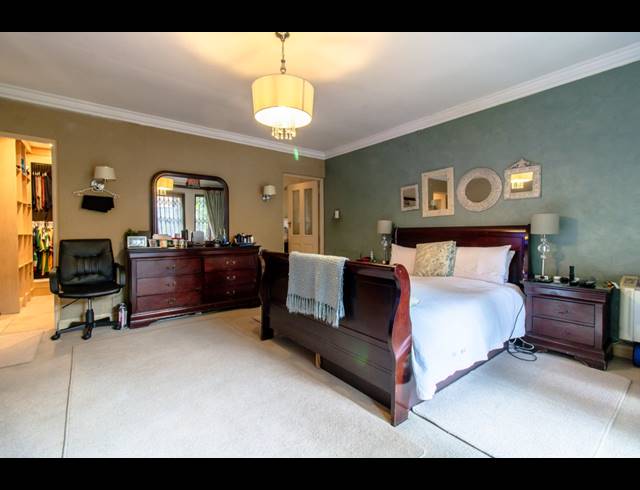 5 BEDROOM HOUSE FOR SALE IN GLENVISTA